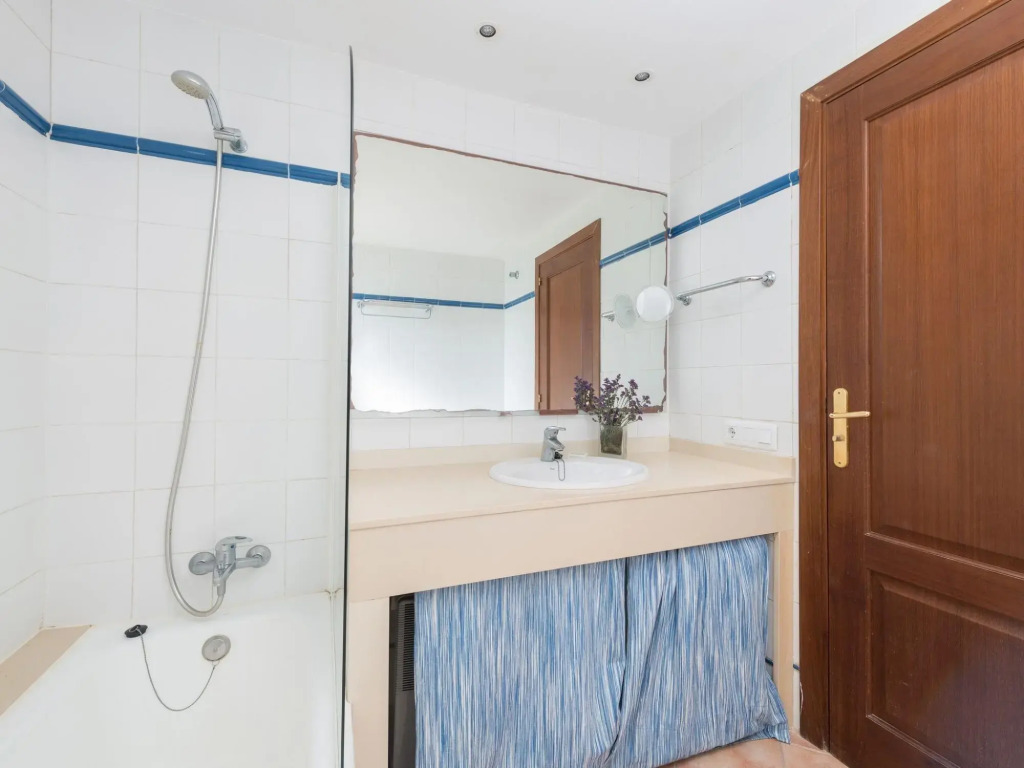 BURGIT - Apartment for 4 people in Porto Petro.