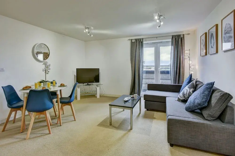 Karah Suites - Manley Gardens Apartments