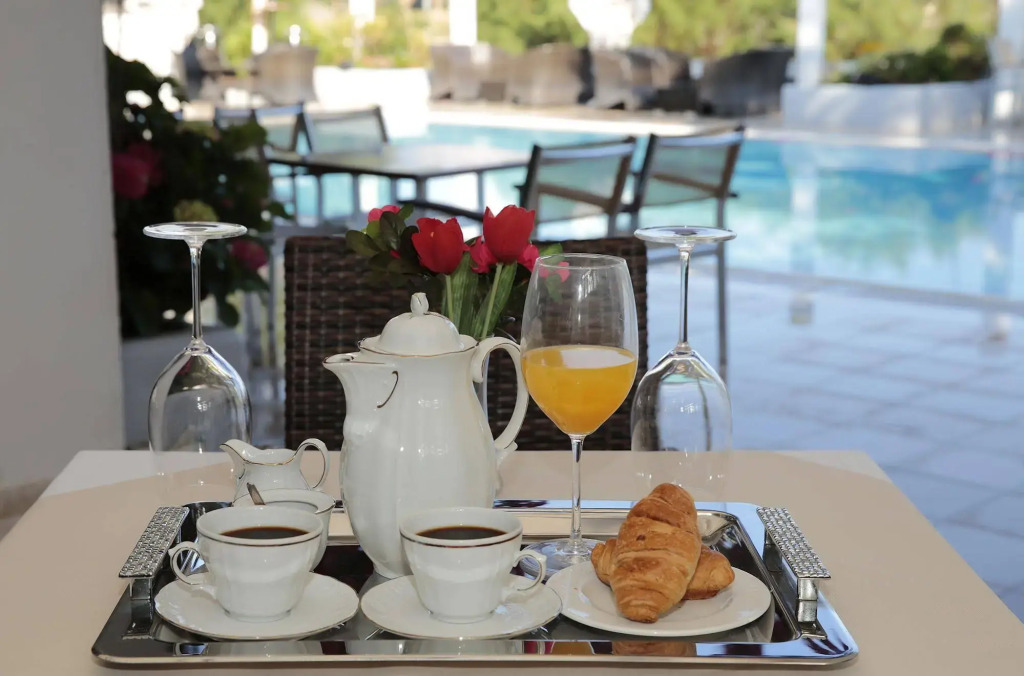 Kyparissia Beach Hotel
