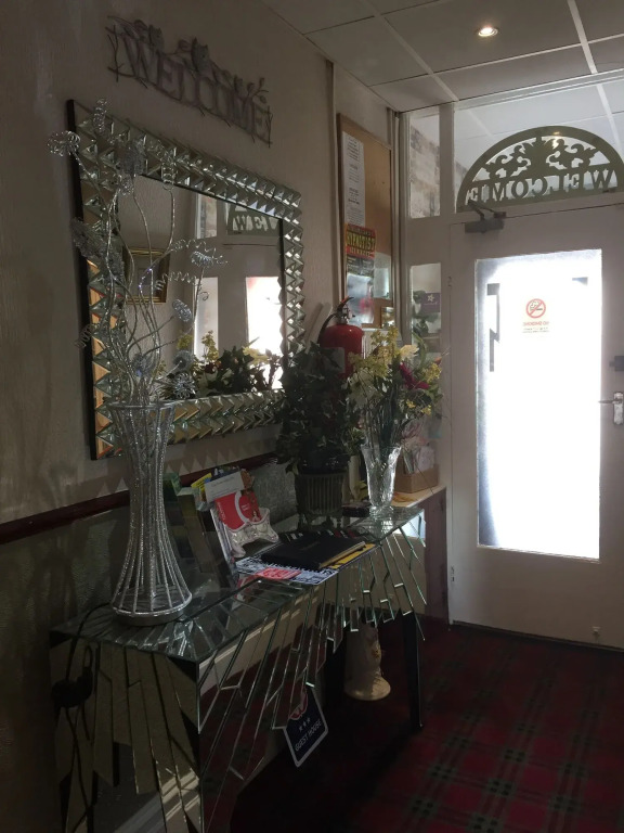 Cadeby Lodge