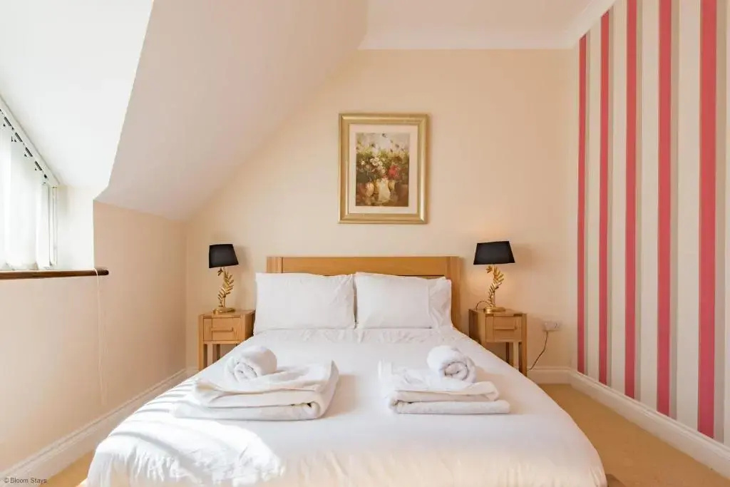 Honeywood Lodge by Bloom Stays