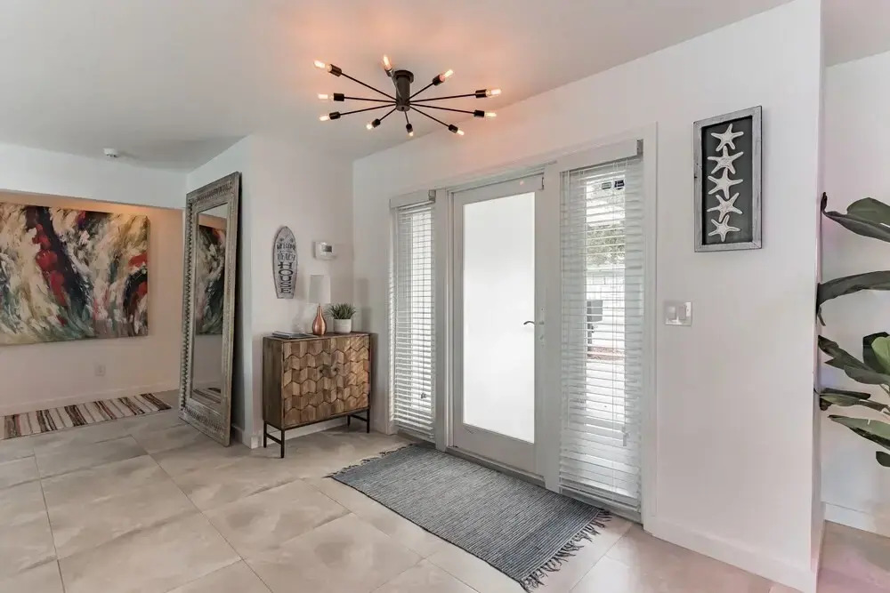 New Gorgeous Modern Hollywood Waterfront Home W/ Private Pool & Dock 4 Bedroom Home by Redawning