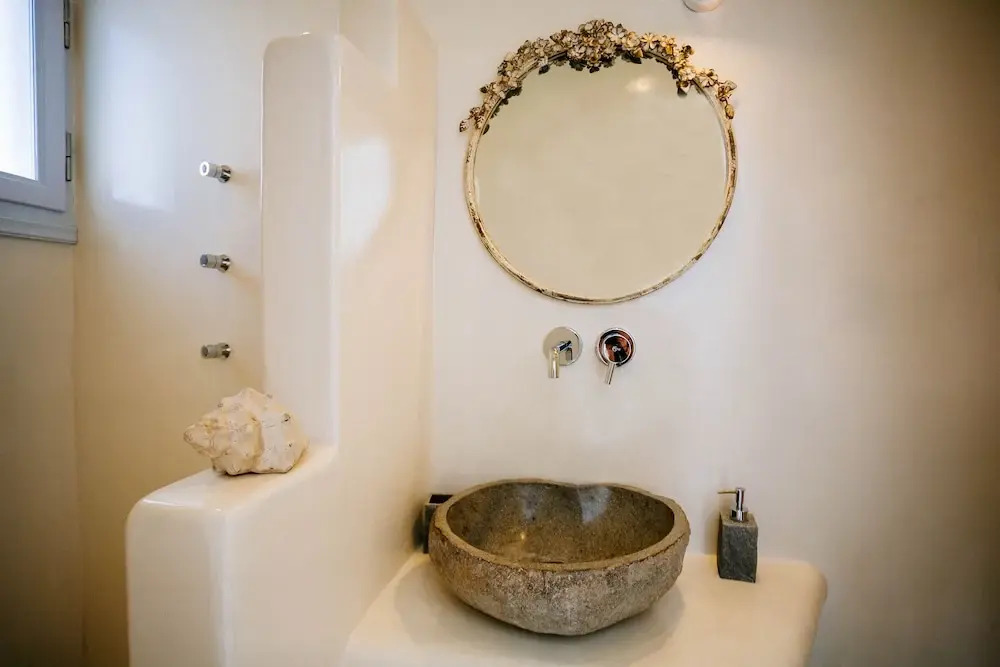Akrotiri Cycladic Suites