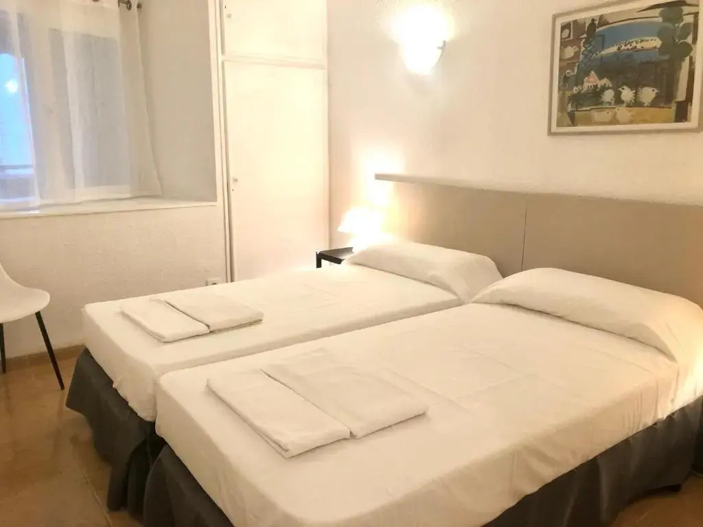 SALOU 1 linia de mar 3 baños 3 hab.WIFI 110m2