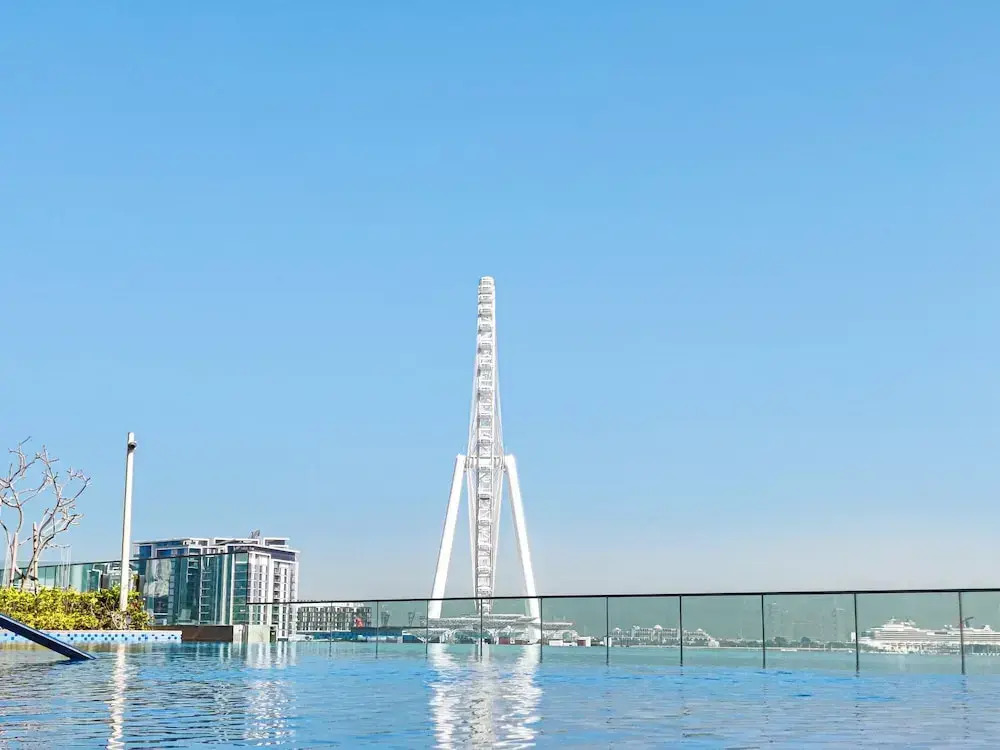 HiGuests - EMAAR 52-42