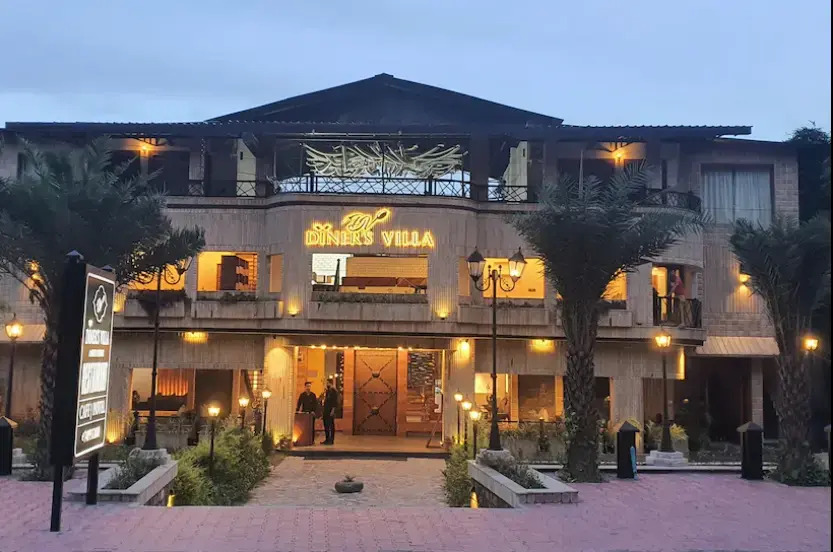 Diner's Villa