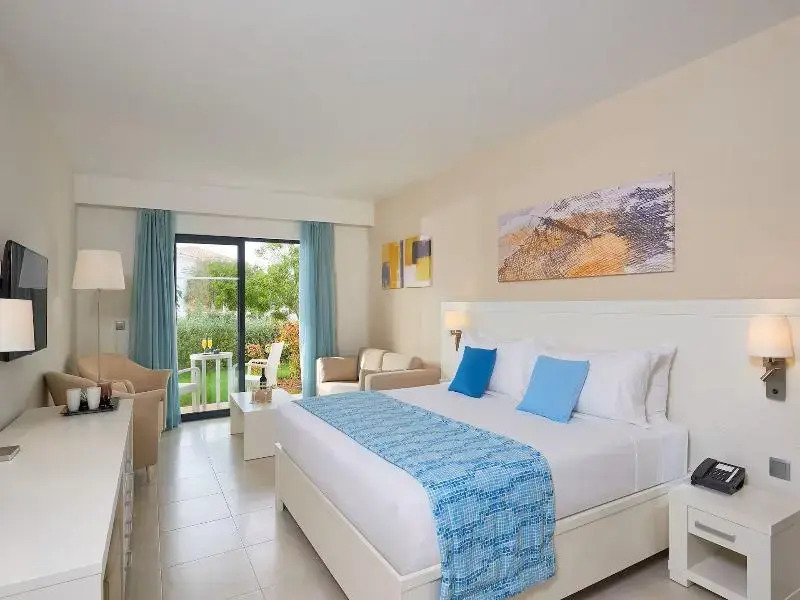 Meliá Laguna Beach