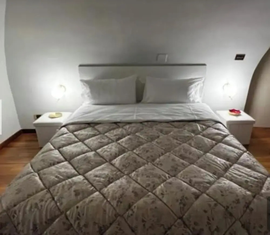 Calefati Gallery Luxury Apartment