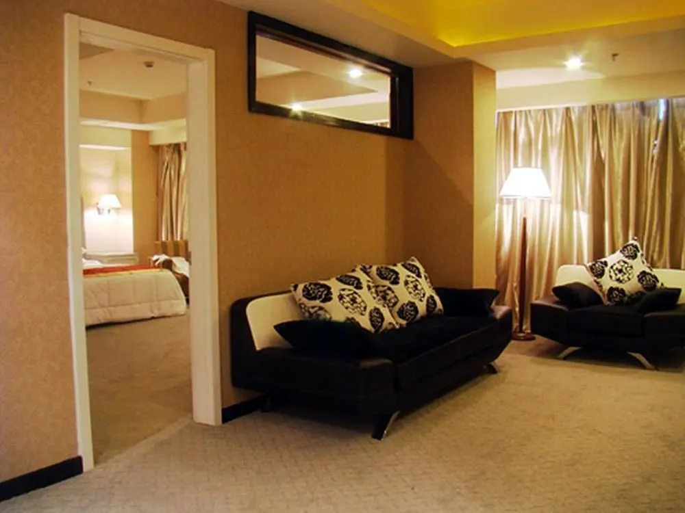 Yongli Holiday Hotel