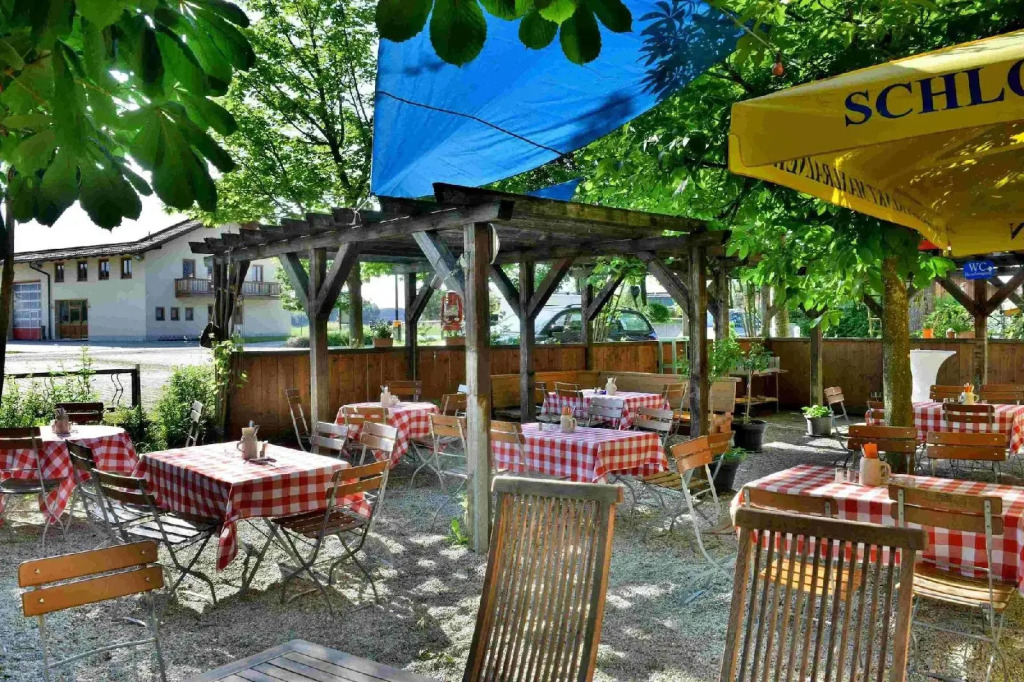 A8 Hotel im Darchinger Hof, Bed & Breakfast