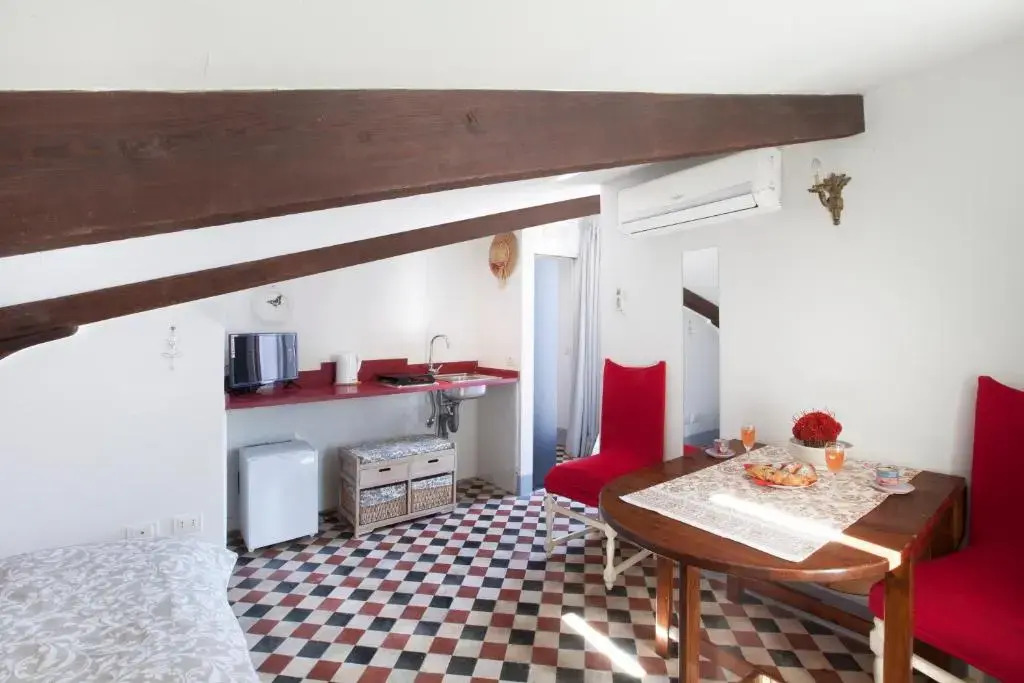 Estate4Home - La Casa di Silvia e Luca