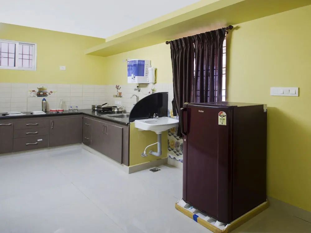 OYO 13036 Home Spacious 2BHK ECR