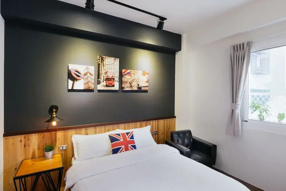 Room 5. New Yorker