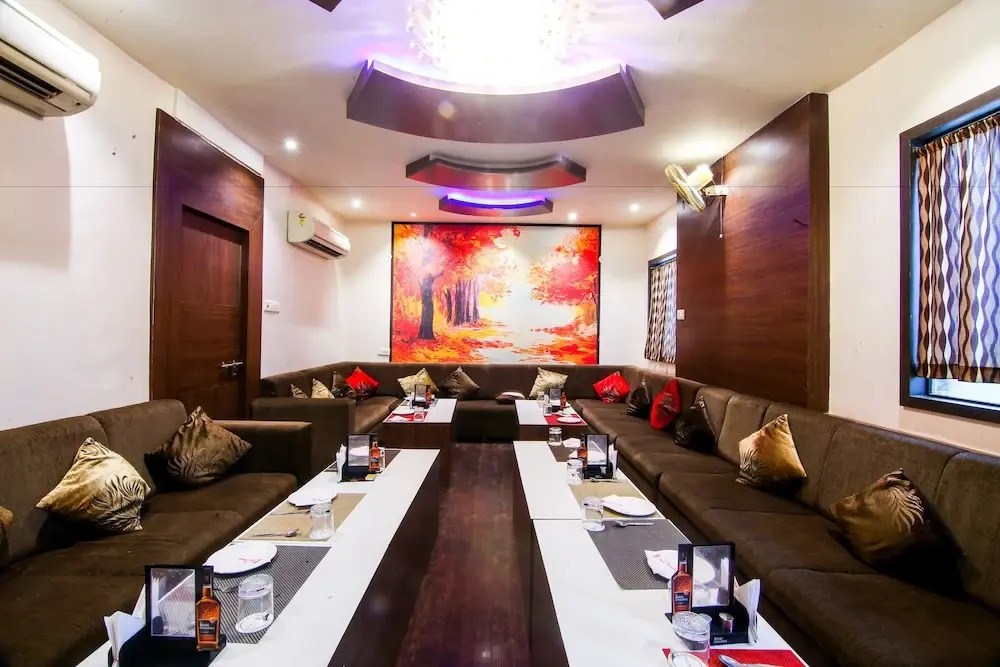 OYO 4940 Hotel Sea Rock