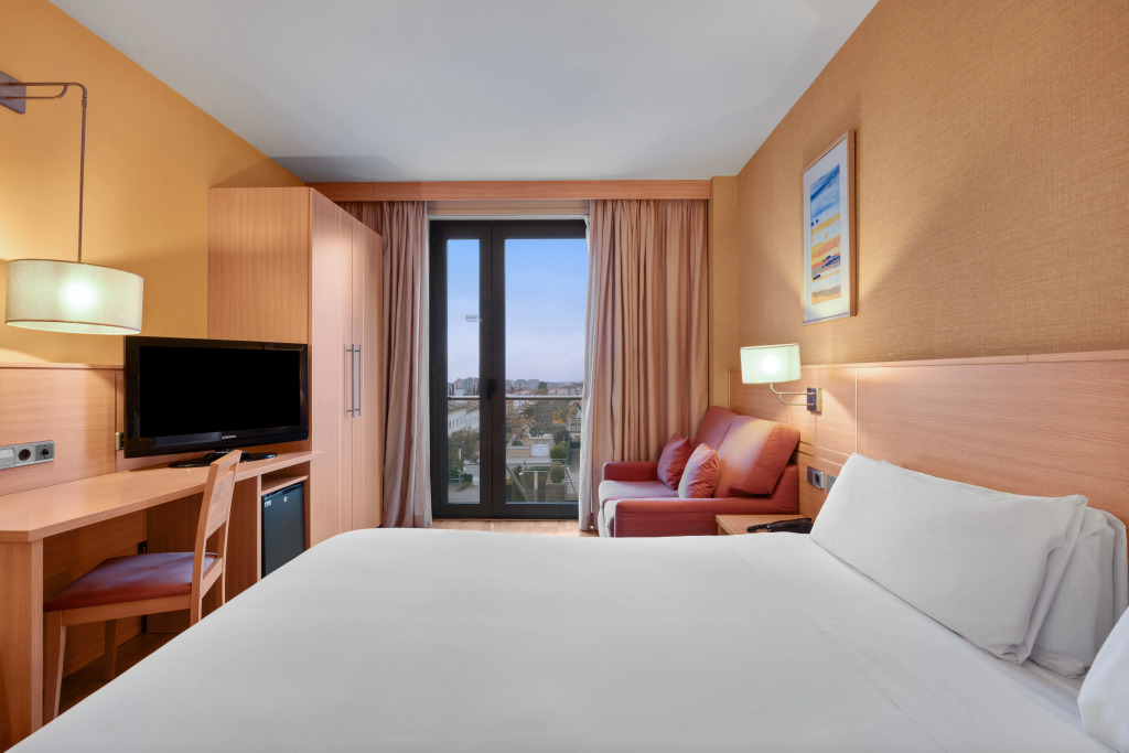 Отель B&B Hotel Tarragona Valls