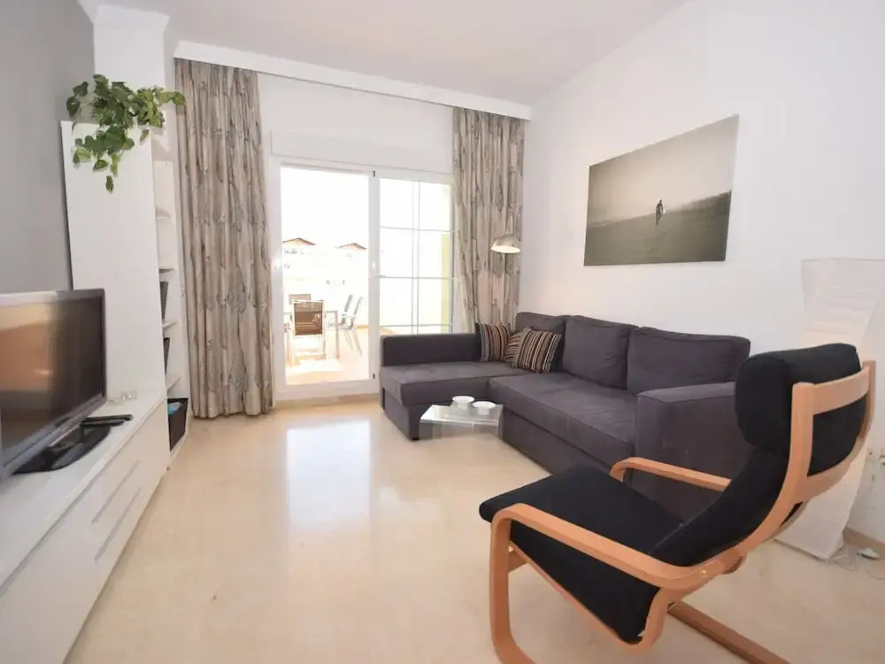 Comfortable Apartment on the Golf Course, Near the Beach and Activities