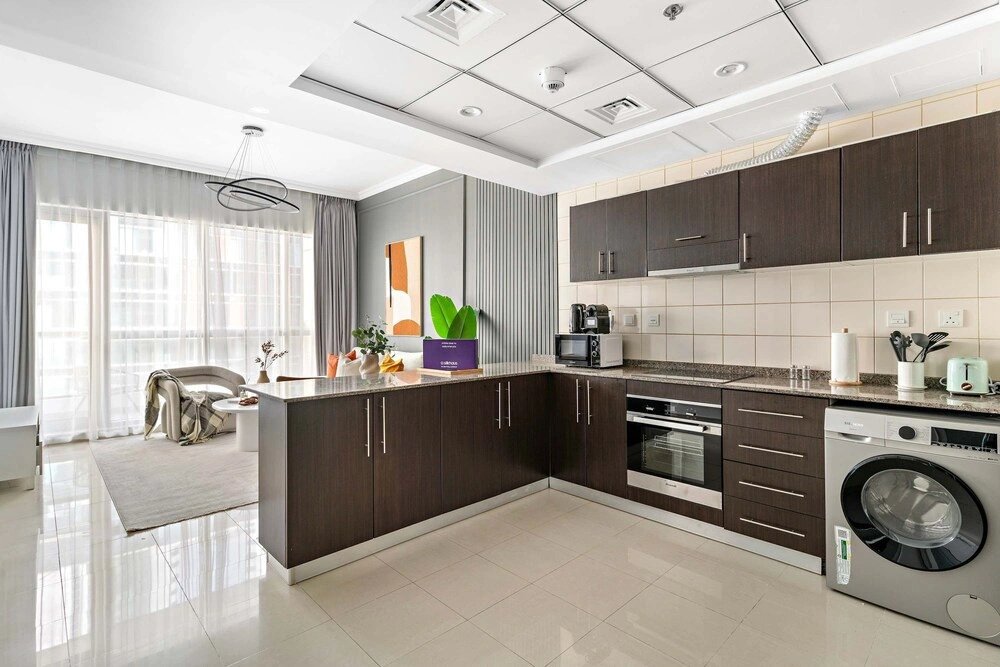 Silkhaus Modern 1BR Dubai Marina Bay Central