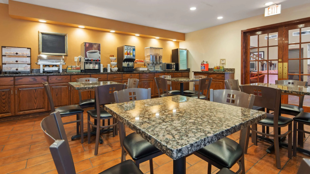 Best Western Fort Wayne Inn & Suites North