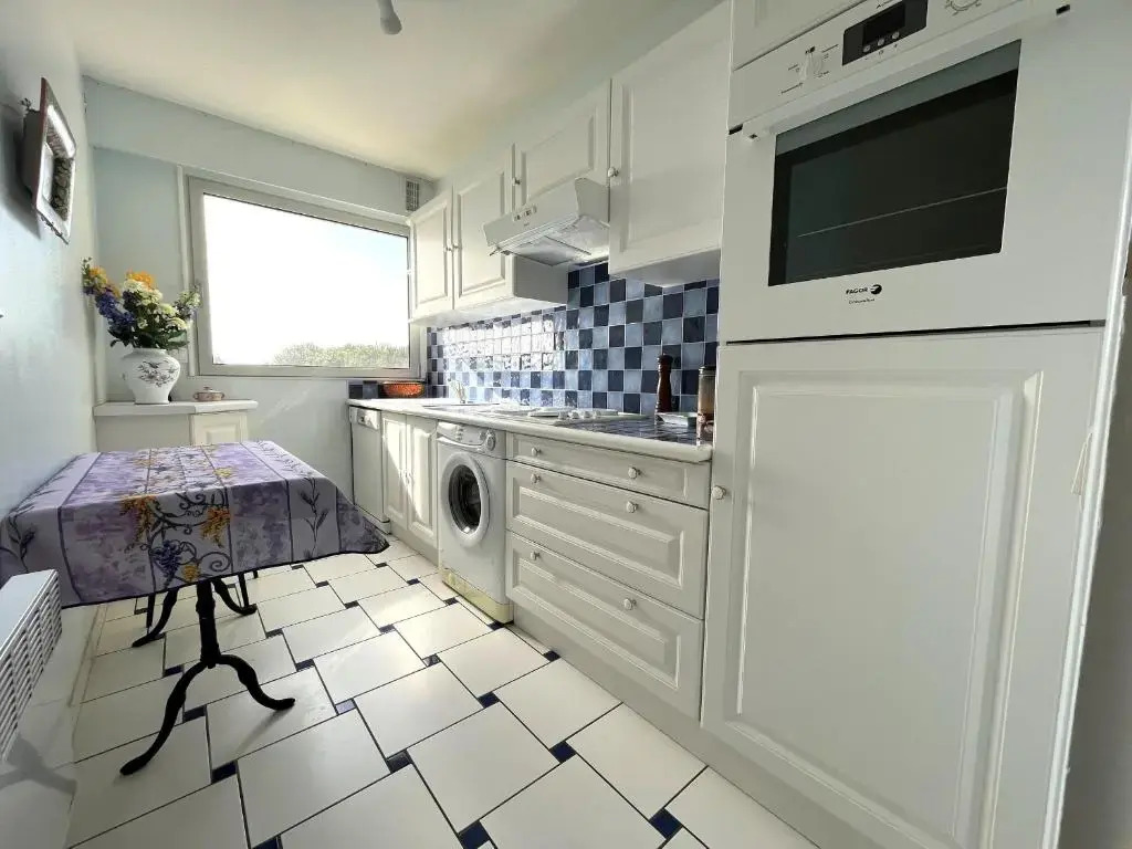 Appartement Saint-Palais-sur-Mer, 1 pièce, 2 personnes - FR-1-539-35