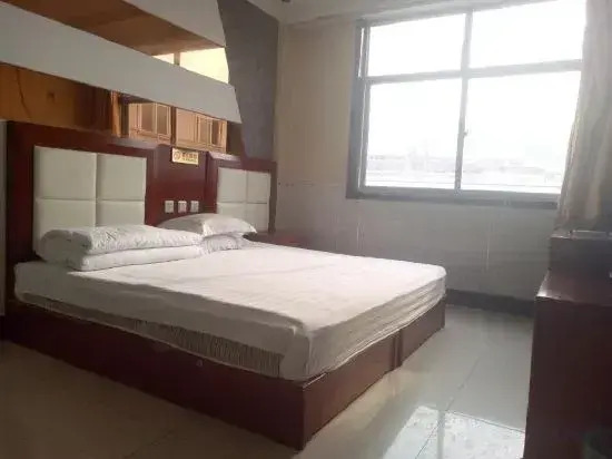 Qianxi Yingchun Hotel