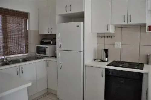 31 Riverclub Villas