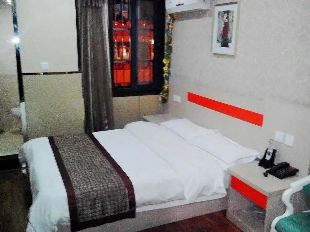 Le Ju Hotel