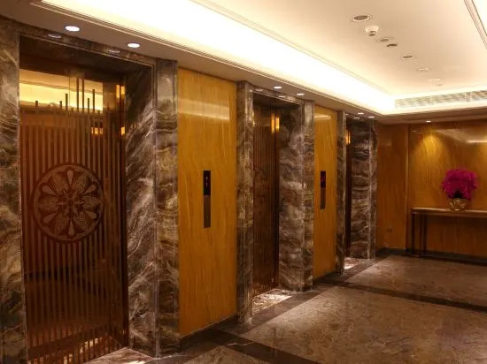 D House International Service Apartment
