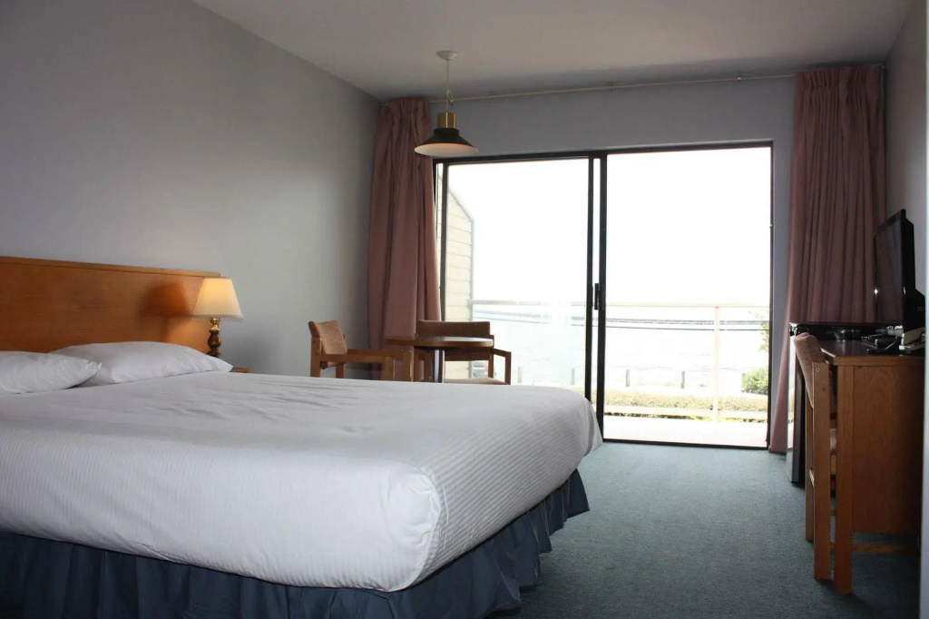 The Oceanside, a Coast Hotel