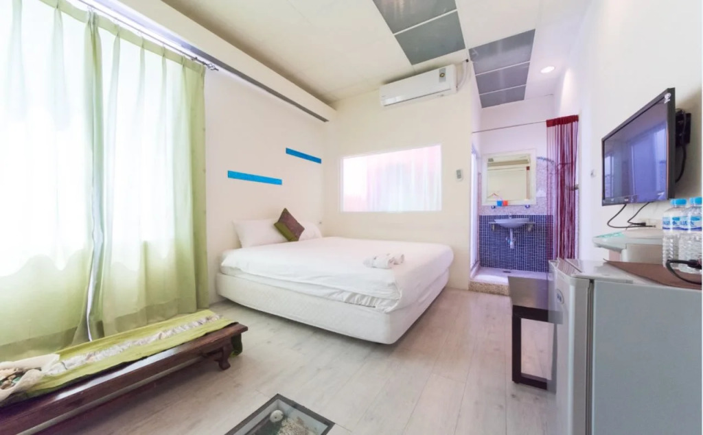 Found Hostel