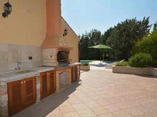 Rita Apartments