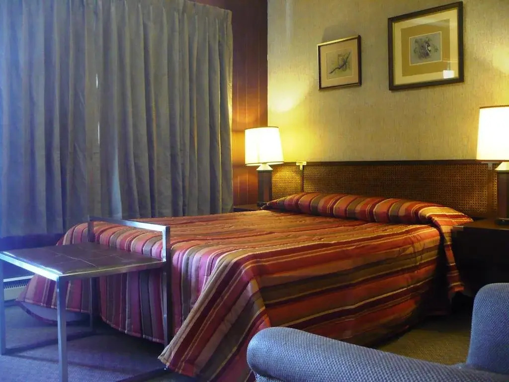 Red Top Motor Inn