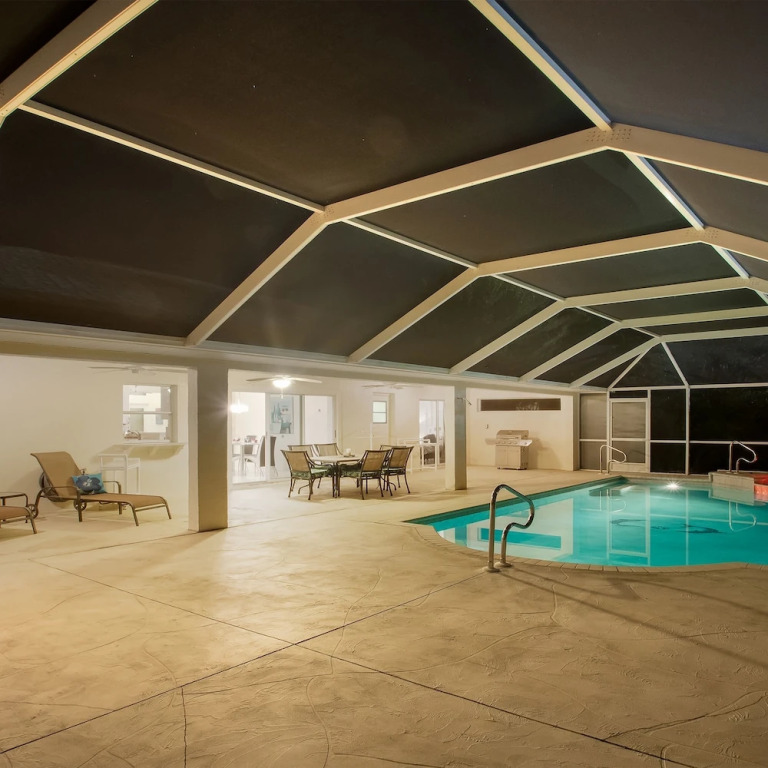 Su Casa - XXL pool area PoolSpa 3 Bedroom 2 Bath