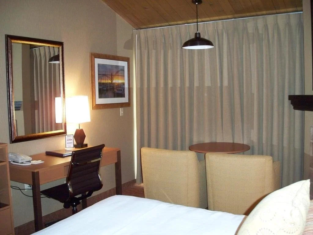 Hallmark Resort - Newport
