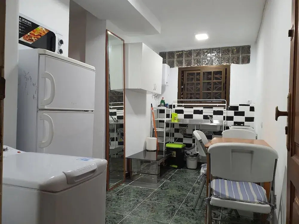Low Cost Room Plaza de Hierro III