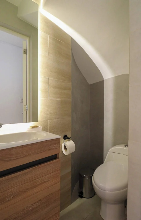 w Deluxe 1BR Duplex in the Heart of Barranco