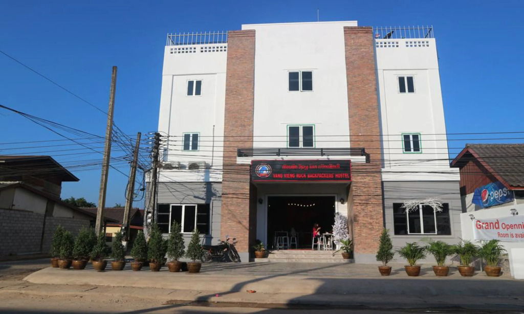 Vangvieng Rock Backpacker Rooftop Hostel
