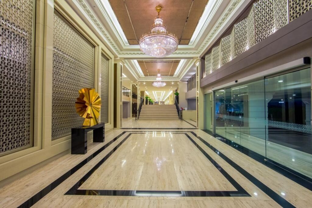 Mandarin Hotel Managed by Centre Point