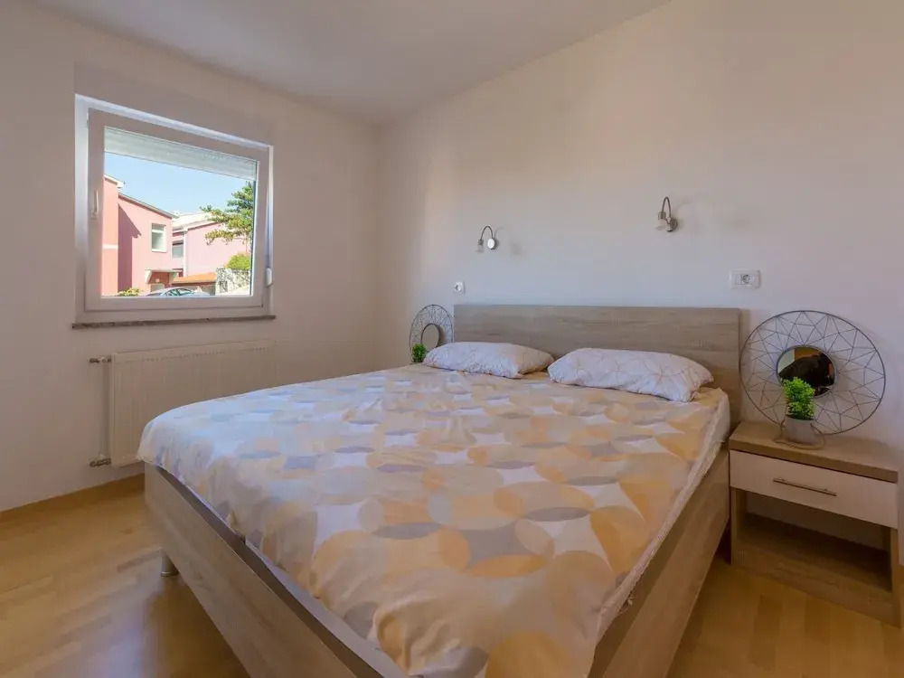 Apartments Livaya