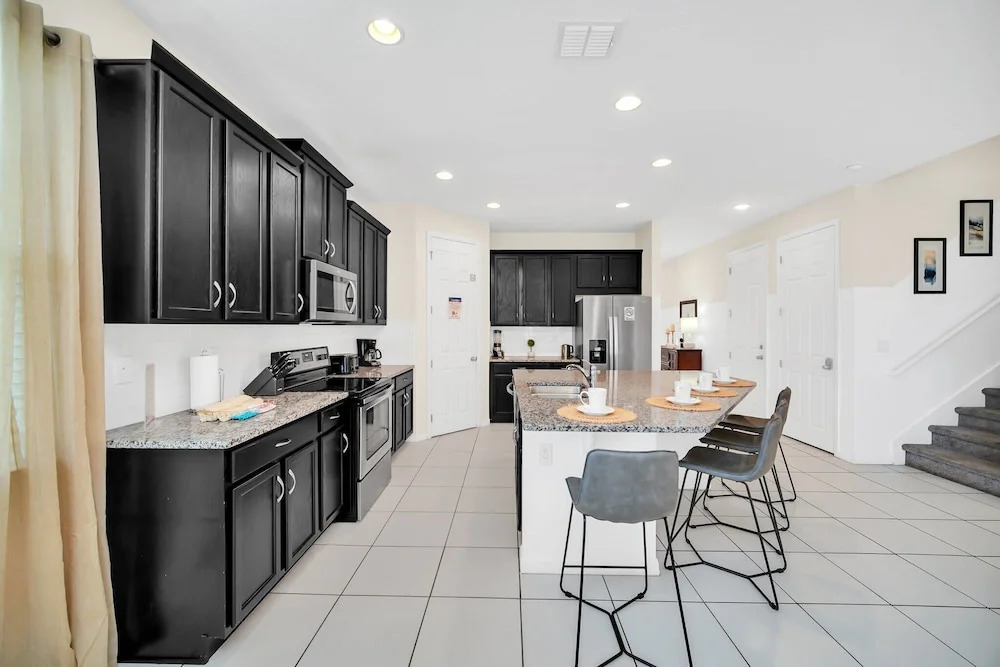 Stunning Villa With Themed Room's and Game Room, Right Across From the Club House #7sl9003