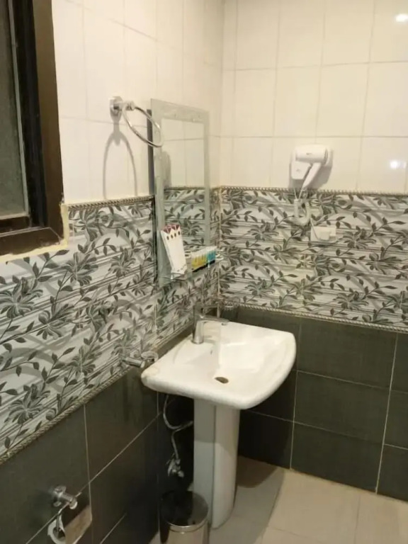 Jadeel Serviced Apartments
