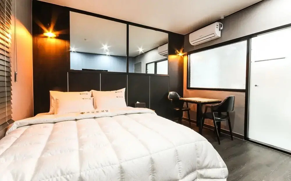 Samcheonpo Comodo motel