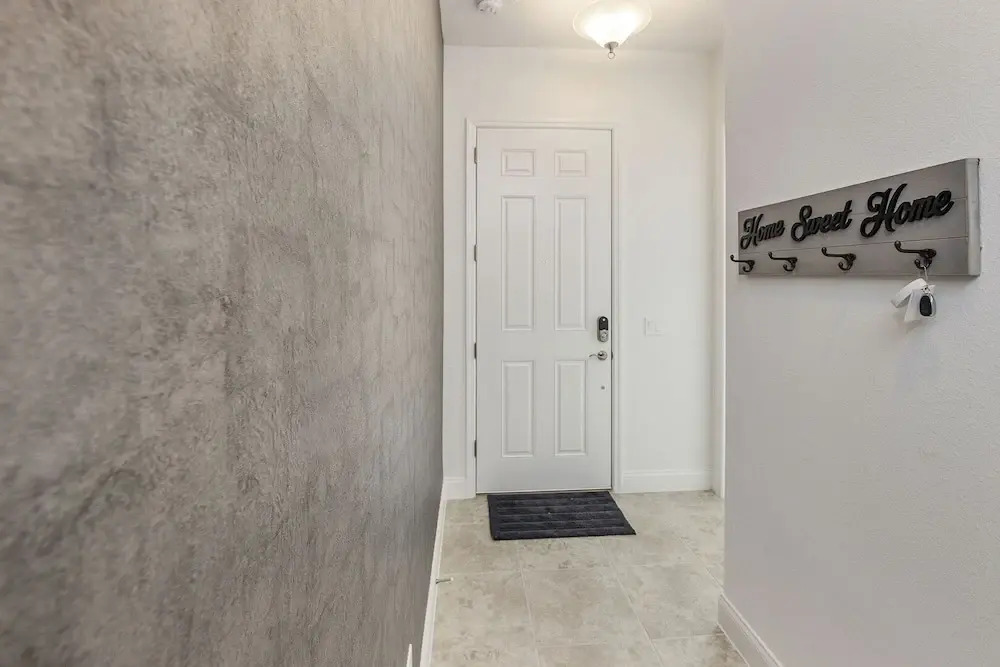 Amazing New 5 Bedroom 4.5 Bathroom Townhome with Private Pool