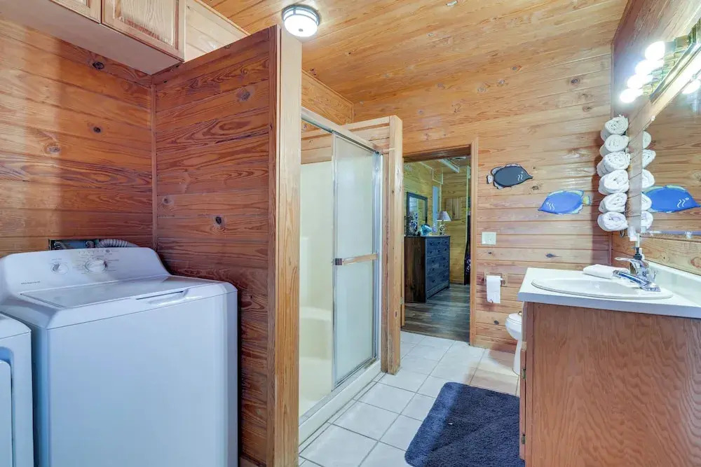 Cherokee Lake Cabin w/ Deck & Kayaks!