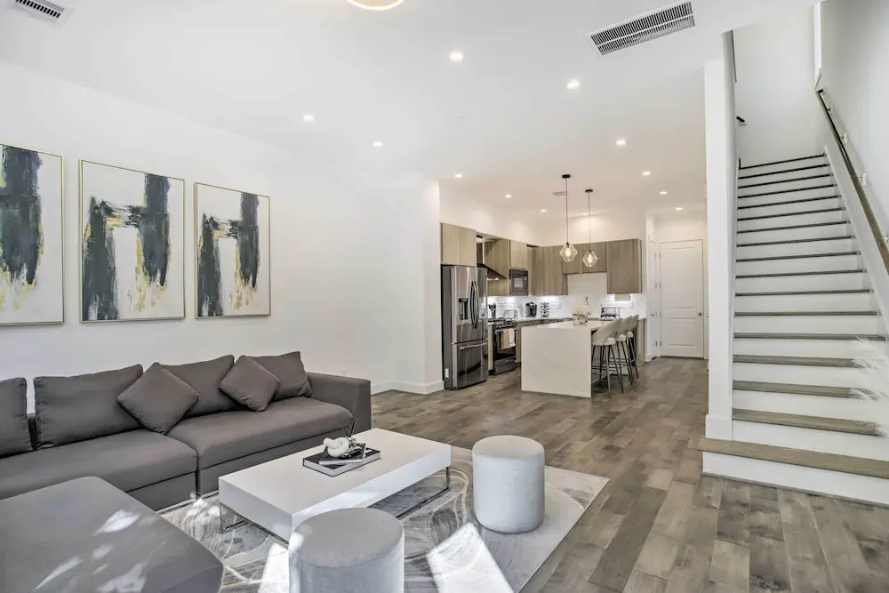Newly-built Luxury Galleria Area Townhome!