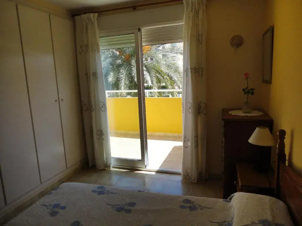 Apartment with 2 bedrooms in Denia with shared pool enclosed garden and WiFi 500 m from the beach