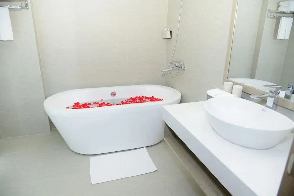Hera Luxury Hotel