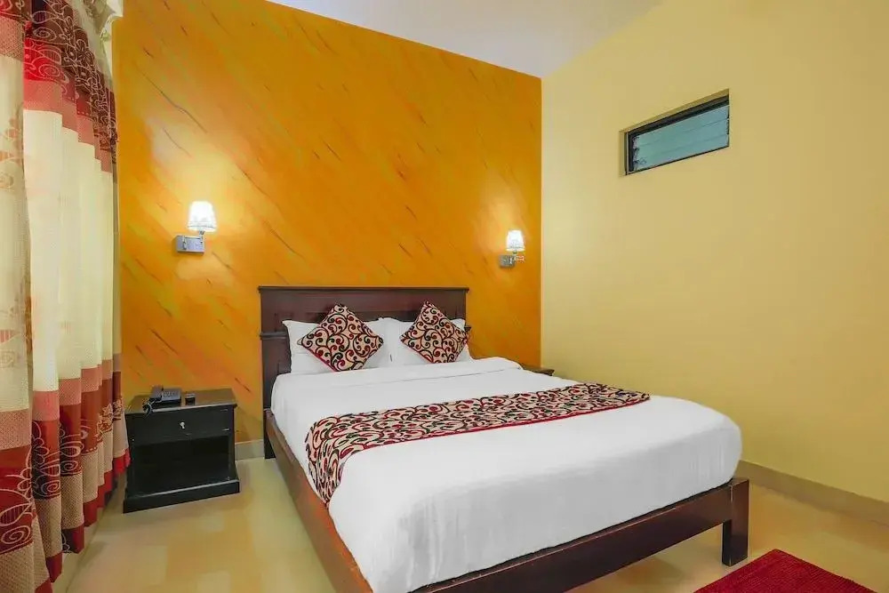 Oyo 403 Hotel Paradise Inn