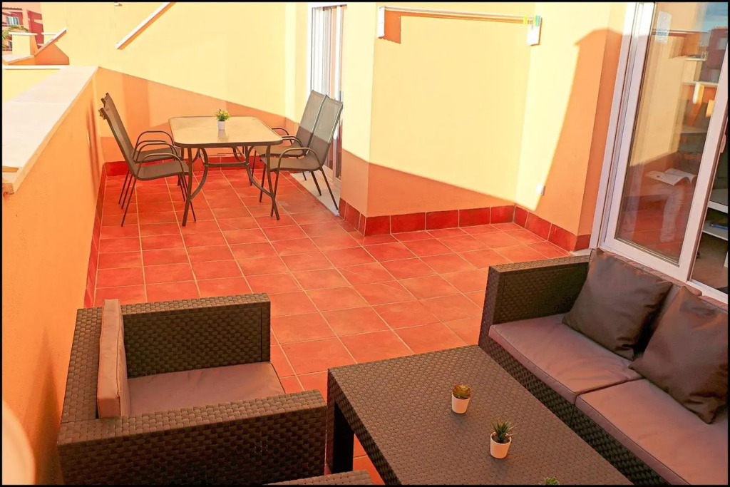 Apartamento en segunda linea, con piscina comunitaria