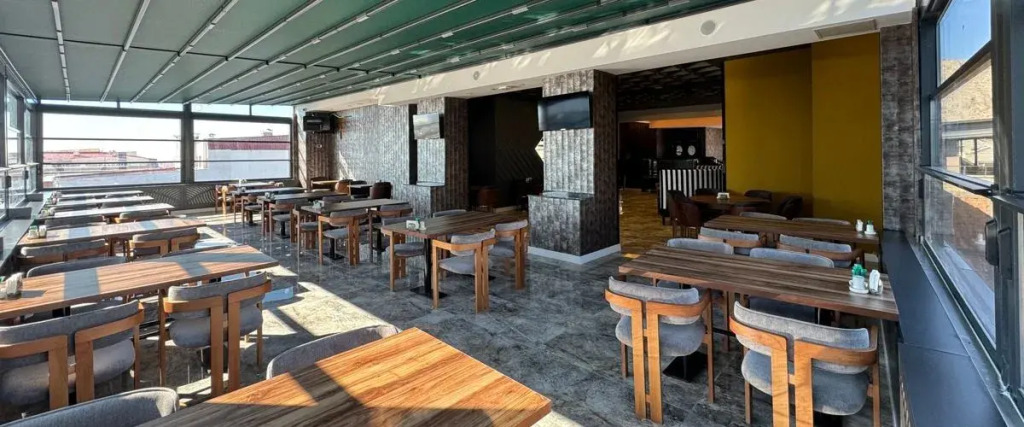 El Baboos Hotel