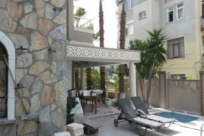 Nergiz Apartments